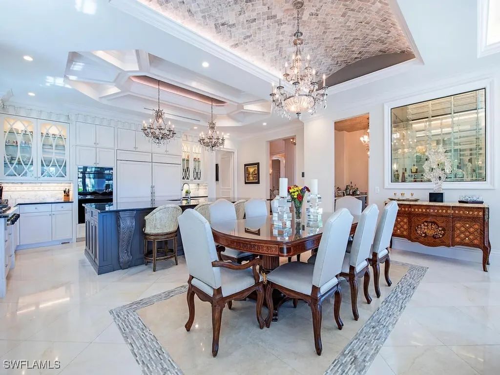 233 Mermaids Bight Naples FL 34103