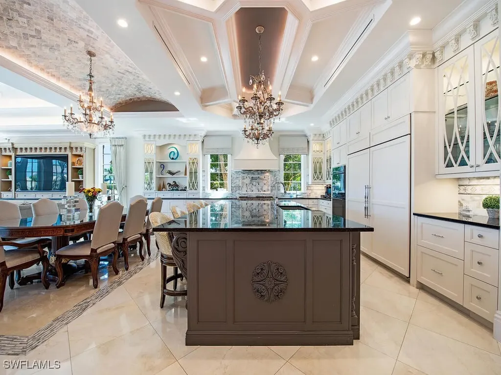 233 Mermaids Bight Naples FL 34103
