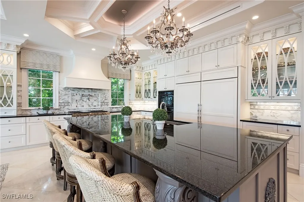 233 Mermaids Bight Naples FL 34103