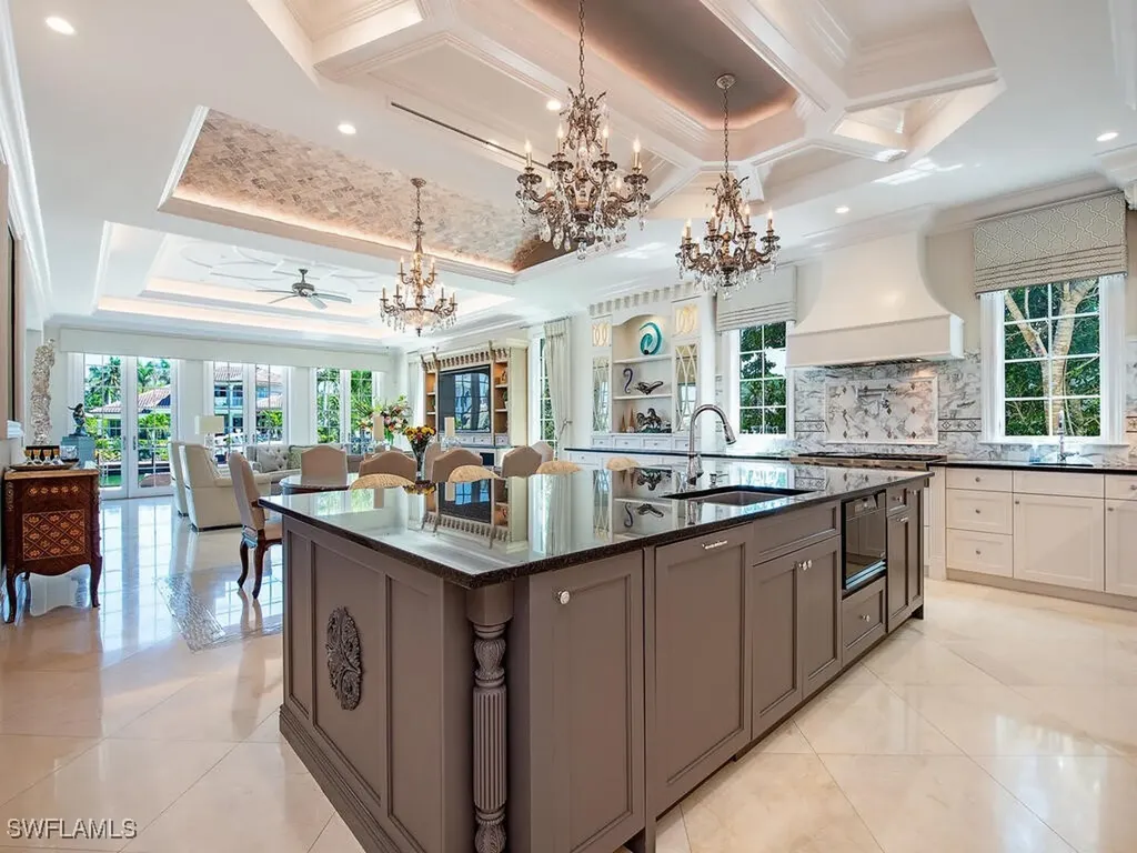 233 Mermaids Bight Naples FL 34103