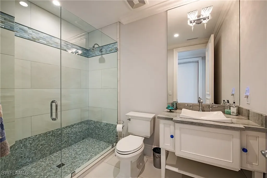 233 Mermaids Bight Naples FL 34103