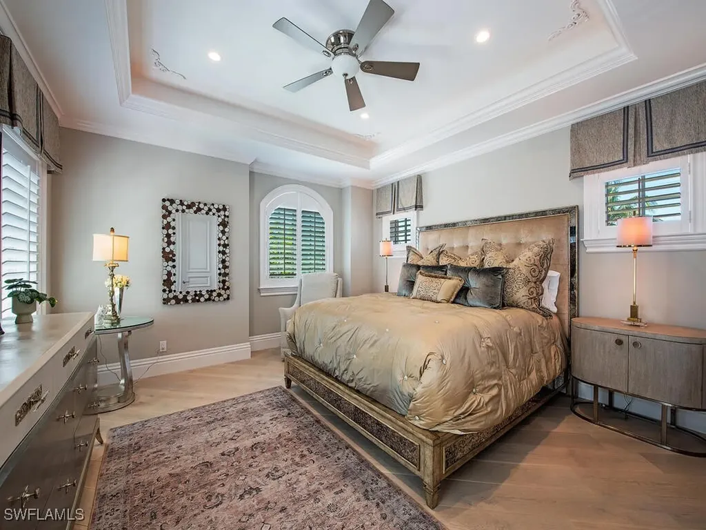 233 Mermaids Bight Naples FL 34103