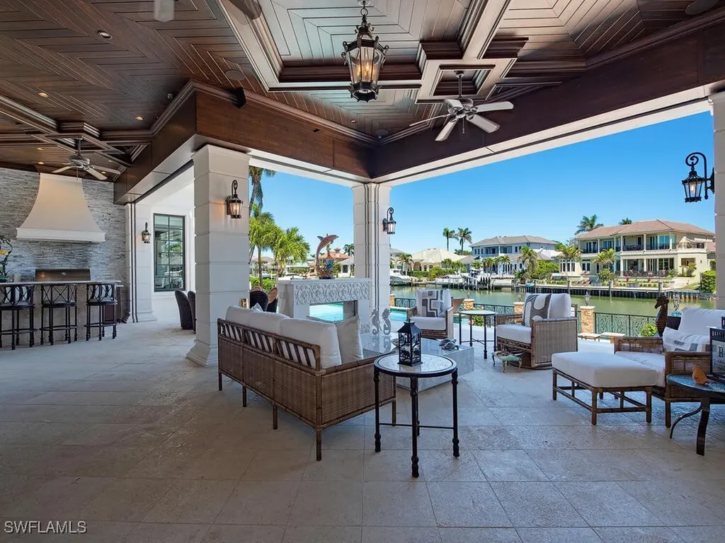 233 Mermaids Bight Naples FL 34103