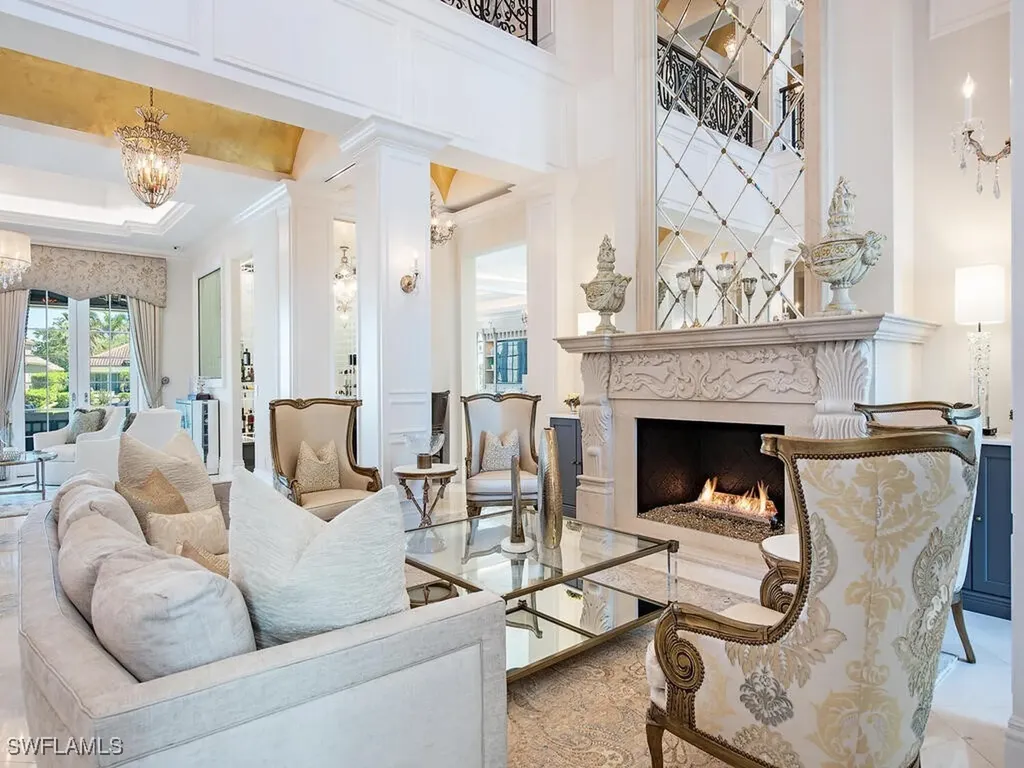 233 Mermaids Bight Naples FL 34103