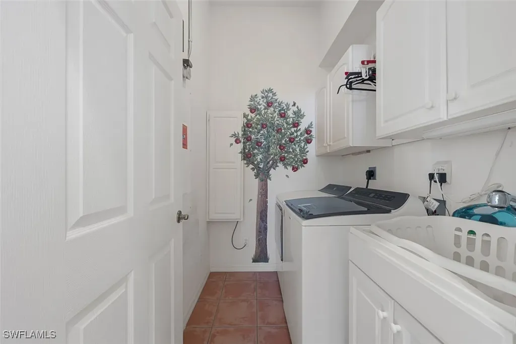 10305 Cape Roman Road Estero FL 34135