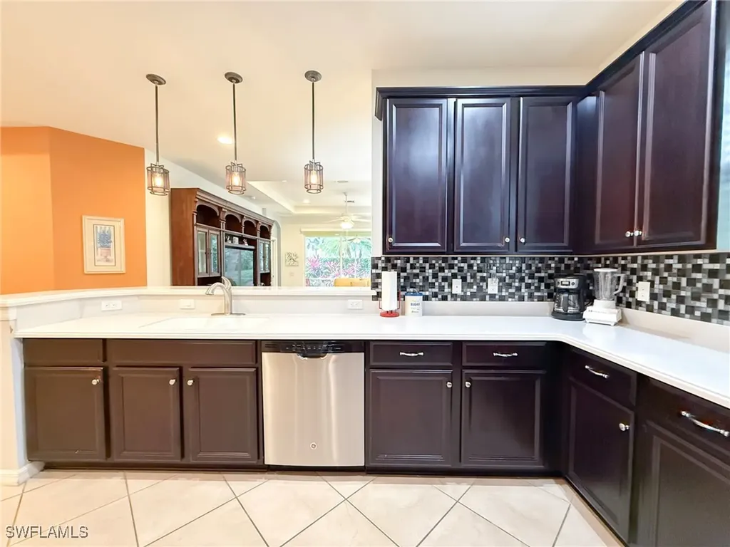 9905 Periwinkle Preserve Lane Fort Myers FL 33919