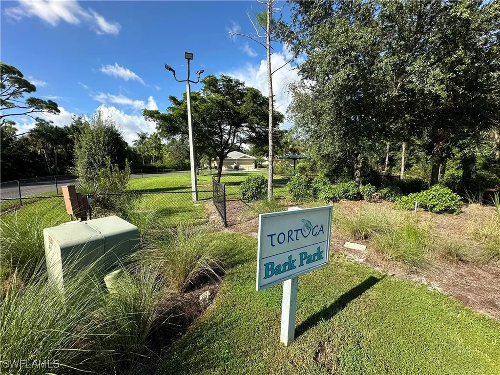 9905 Periwinkle Preserve Lane Fort Myers FL 33919