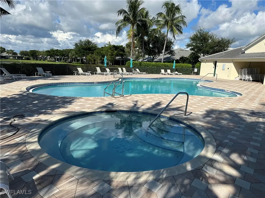 9905 Periwinkle Preserve Lane Fort Myers FL 33919