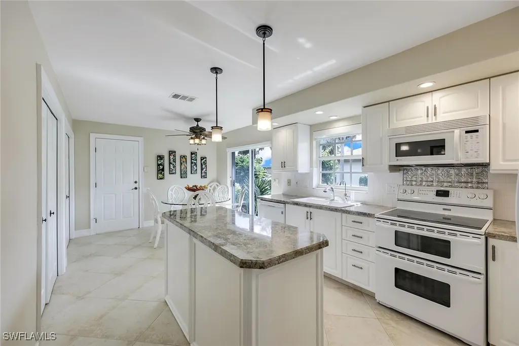 13440 Bridgeford Avenue Bonita Springs FL 34135