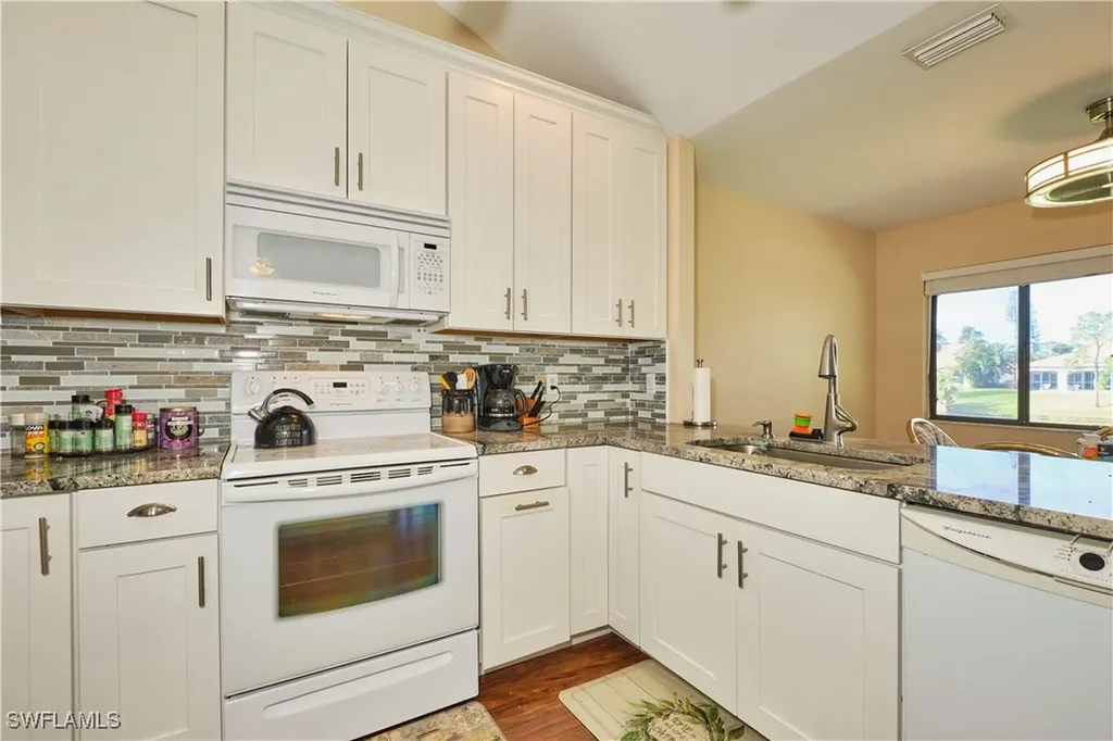 16928 Villas Square Fort Myers FL 33908