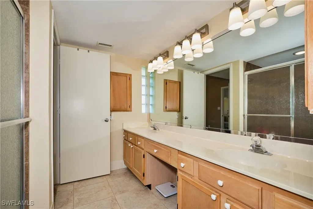 16928 Villas Square Fort Myers FL 33908
