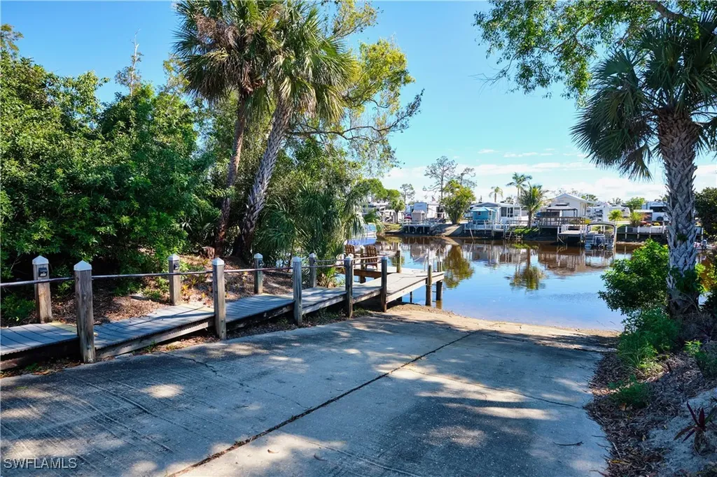 16928 Villas Square Fort Myers FL 33908