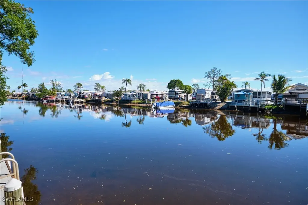 16928 Villas Square Fort Myers FL 33908