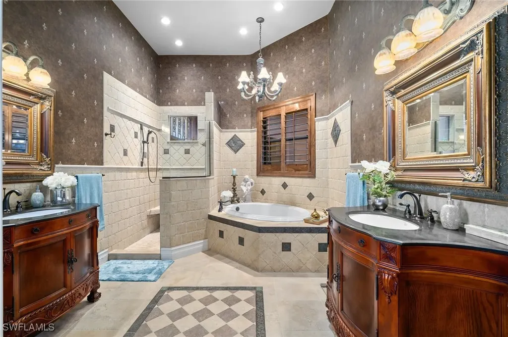 1641 Edith Esplanade Cape Coral FL 33904
