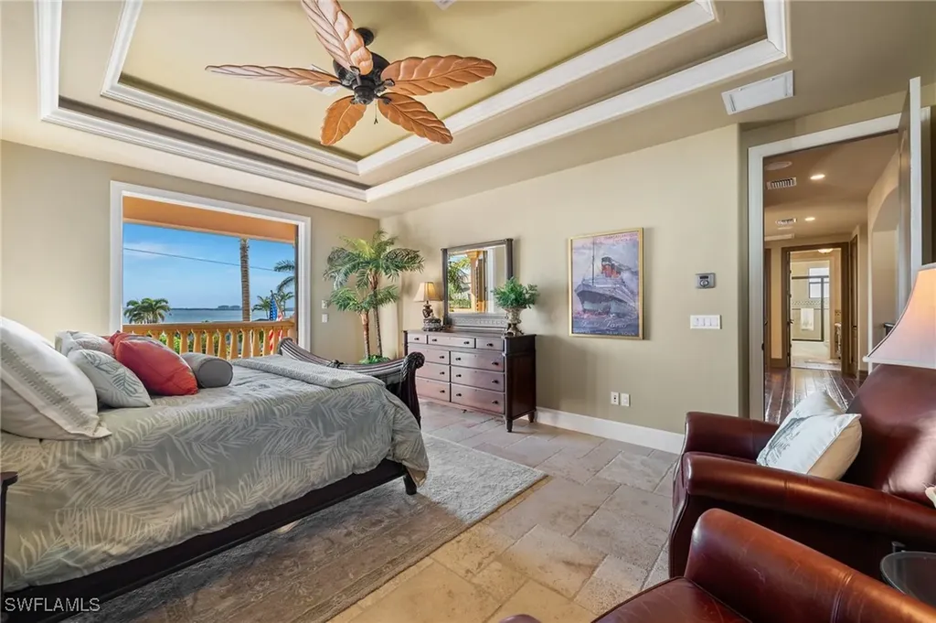 1641 Edith Esplanade Cape Coral FL 33904
