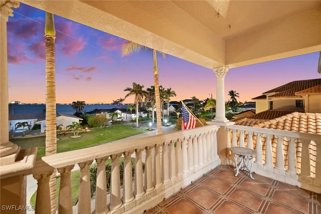 1641 Edith Esplanade Cape Coral FL 33904