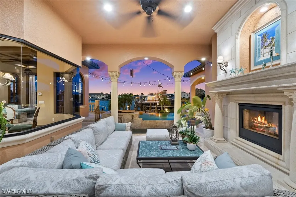 1641 Edith Esplanade Cape Coral FL 33904