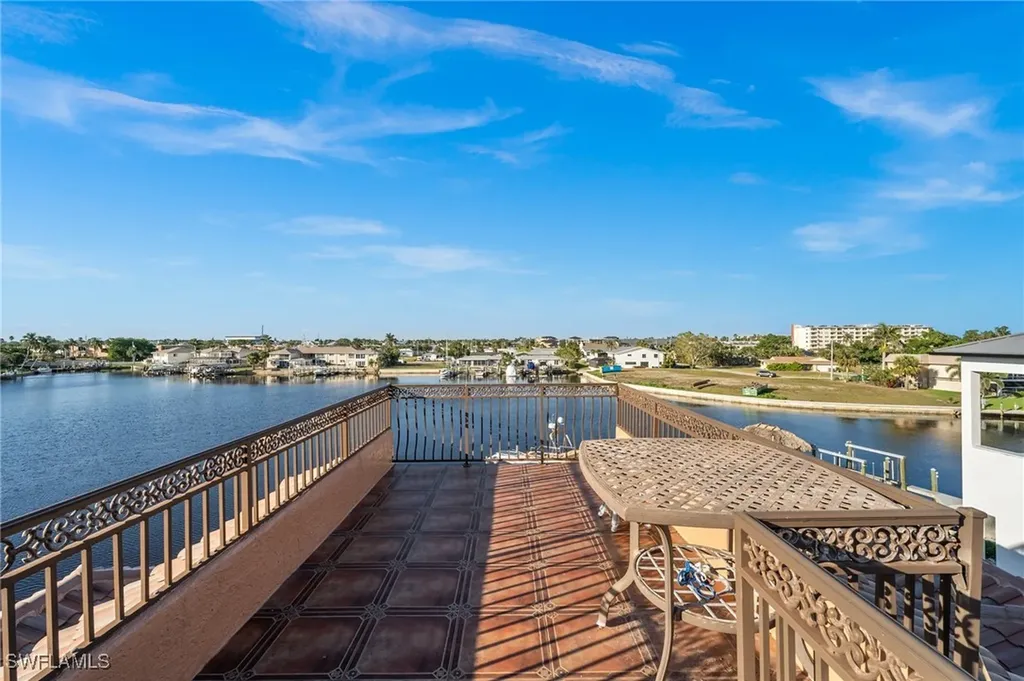 1641 Edith Esplanade Cape Coral FL 33904