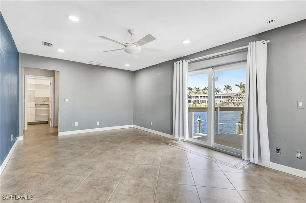 1737 SE 43rd Street Cape Coral FL 33904