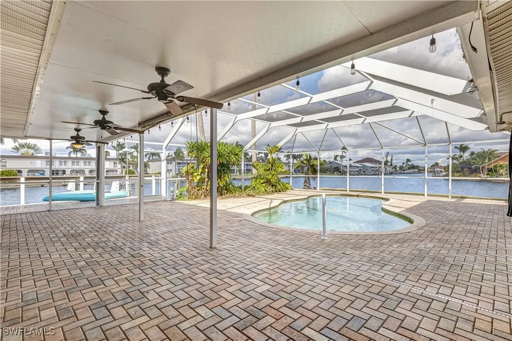 1737 SE 43rd Street Cape Coral FL 33904