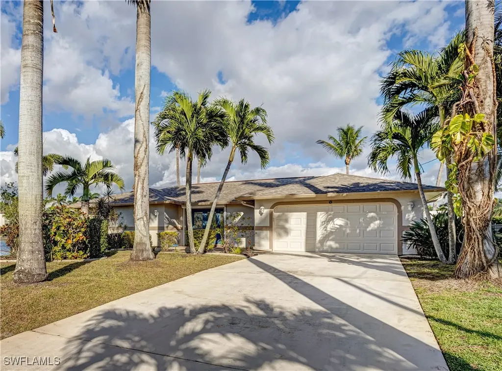 1737 SE 43rd Street Cape Coral FL 33904