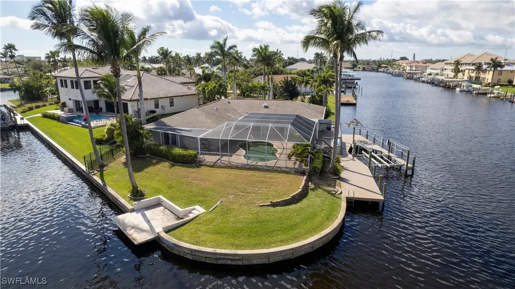 1737 SE 43rd Street Cape Coral FL 33904