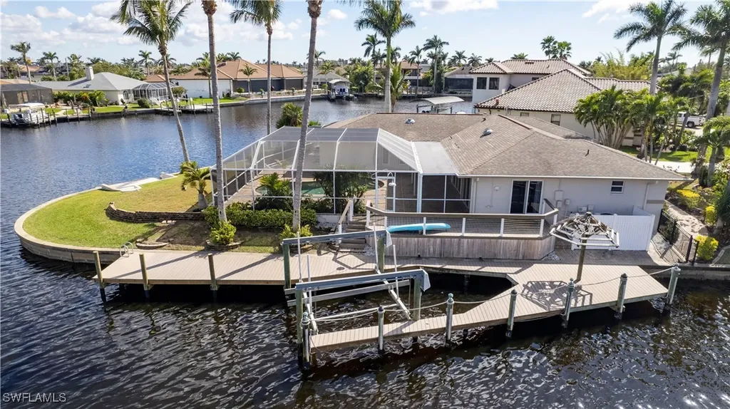 1737 SE 43rd Street Cape Coral FL 33904