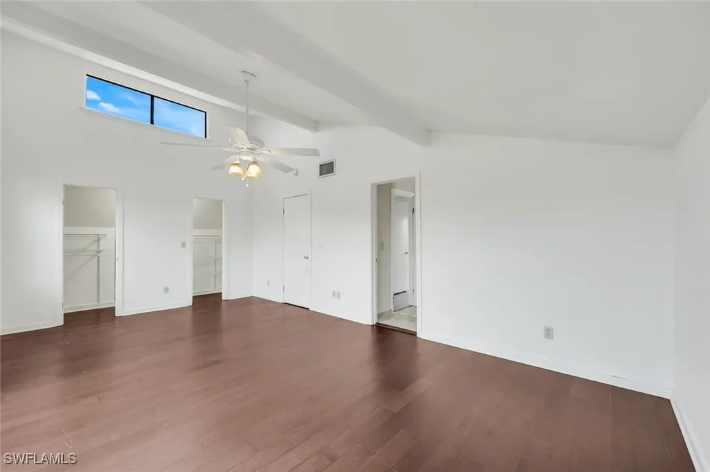 9780 Vanderbilt Drive Naples FL 34108