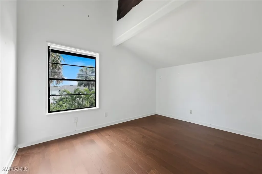 9780 Vanderbilt Drive Naples FL 34108