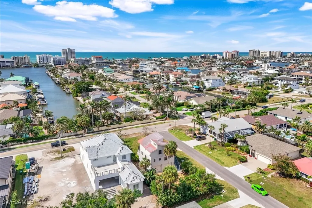 9780 Vanderbilt Drive Naples FL 34108