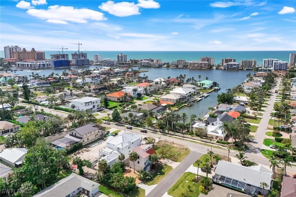 9780 Vanderbilt Drive Naples FL 34108