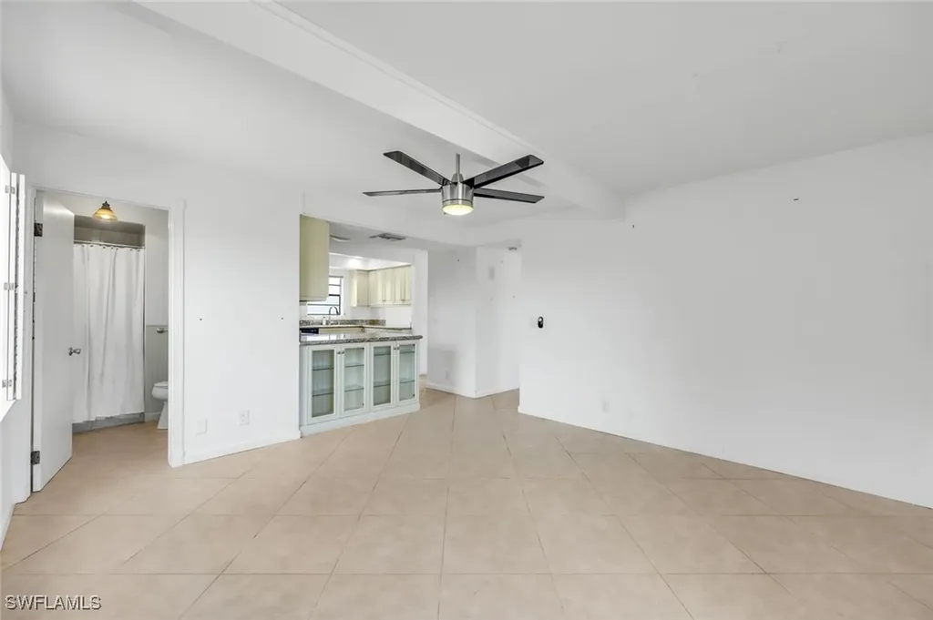 9780 Vanderbilt Drive Naples FL 34108