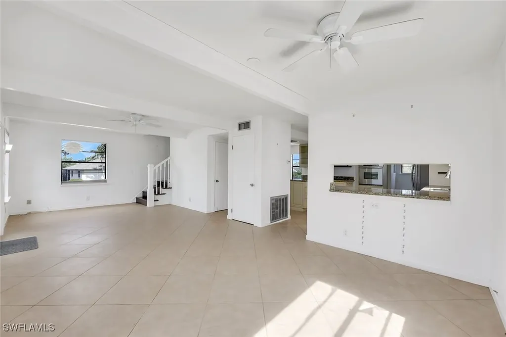 9780 Vanderbilt Drive Naples FL 34108