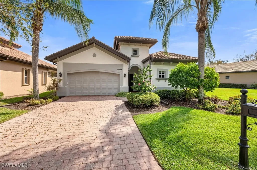 Estero FL, 12654 Grandezza Circle