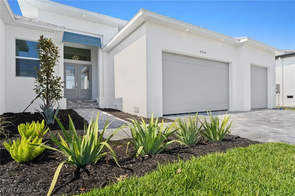 5306 Cobalt Court Cape Coral FL 33904