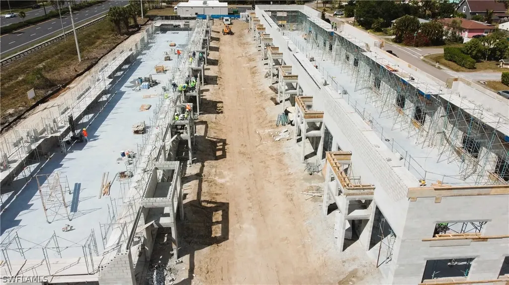 11075 Tamiami Trail E Naples FL 34113