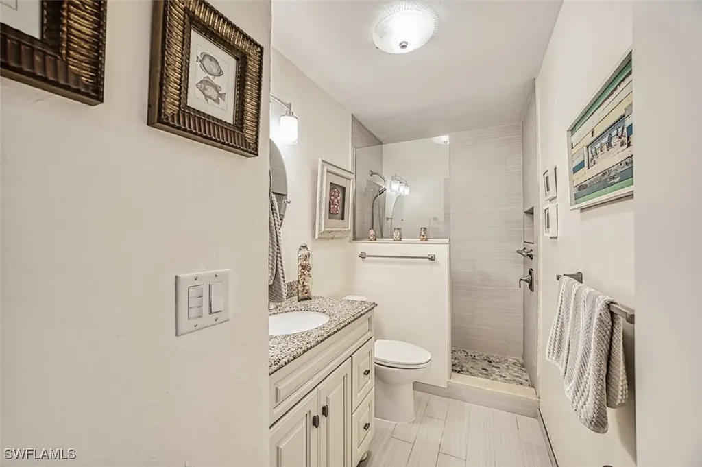 561 Periwinkle Way Sanibel FL 33957