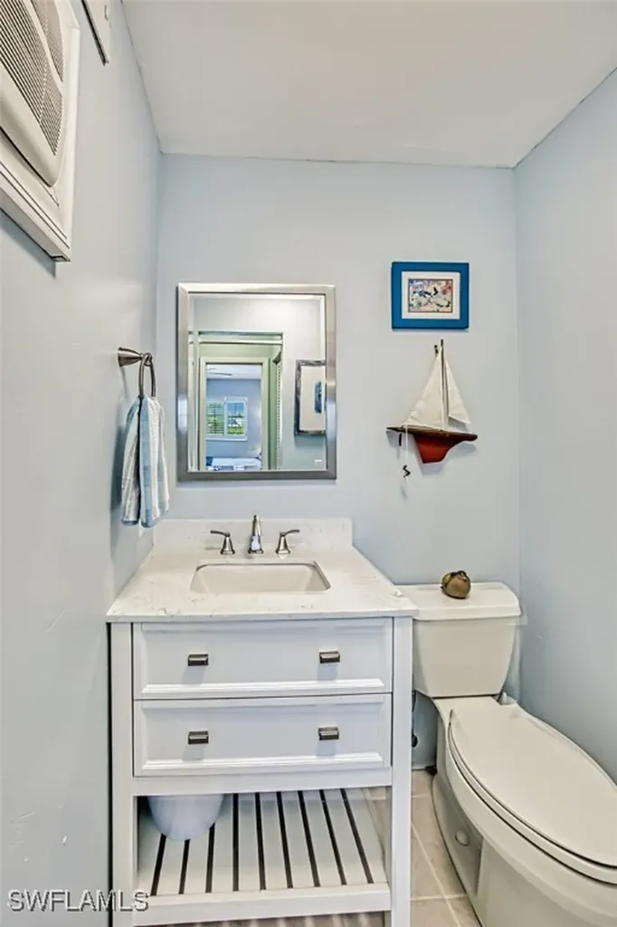 561 Periwinkle Way Sanibel FL 33957