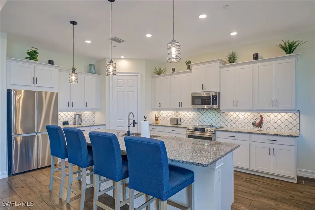 2070 Hickeys Creekside Drive Alva FL 33920