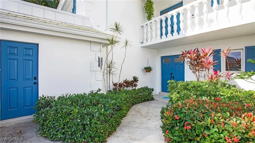 201 Palm River Boulevard Naples FL 34110