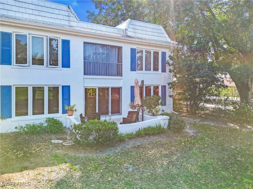 201 Palm River Boulevard Naples FL 34110