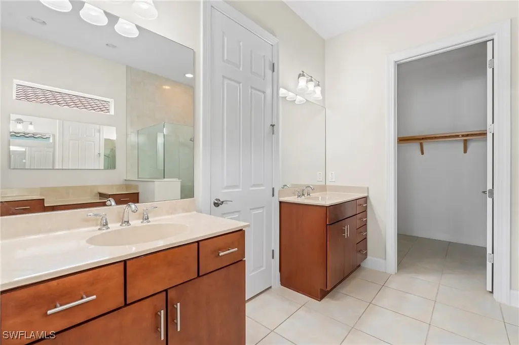 9328 Fieldstone Lane Naples FL 34120