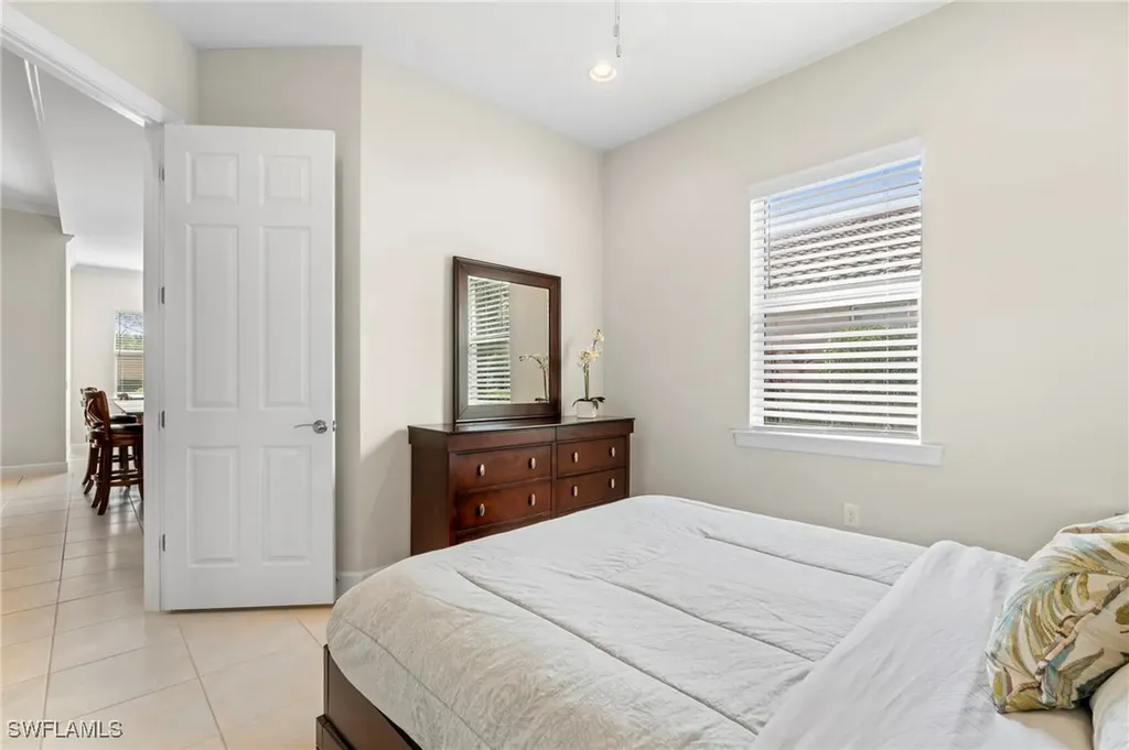 9328 Fieldstone Lane Naples FL 34120