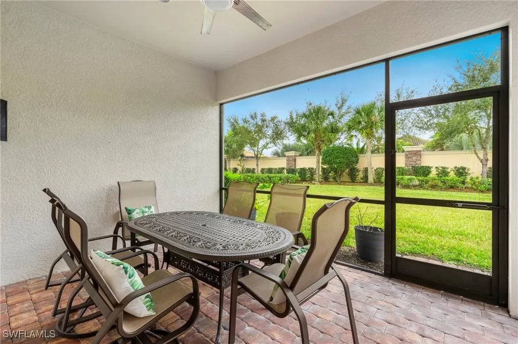 9328 Fieldstone Lane Naples FL 34120