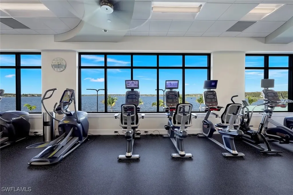 9328 Fieldstone Lane Naples FL 34120