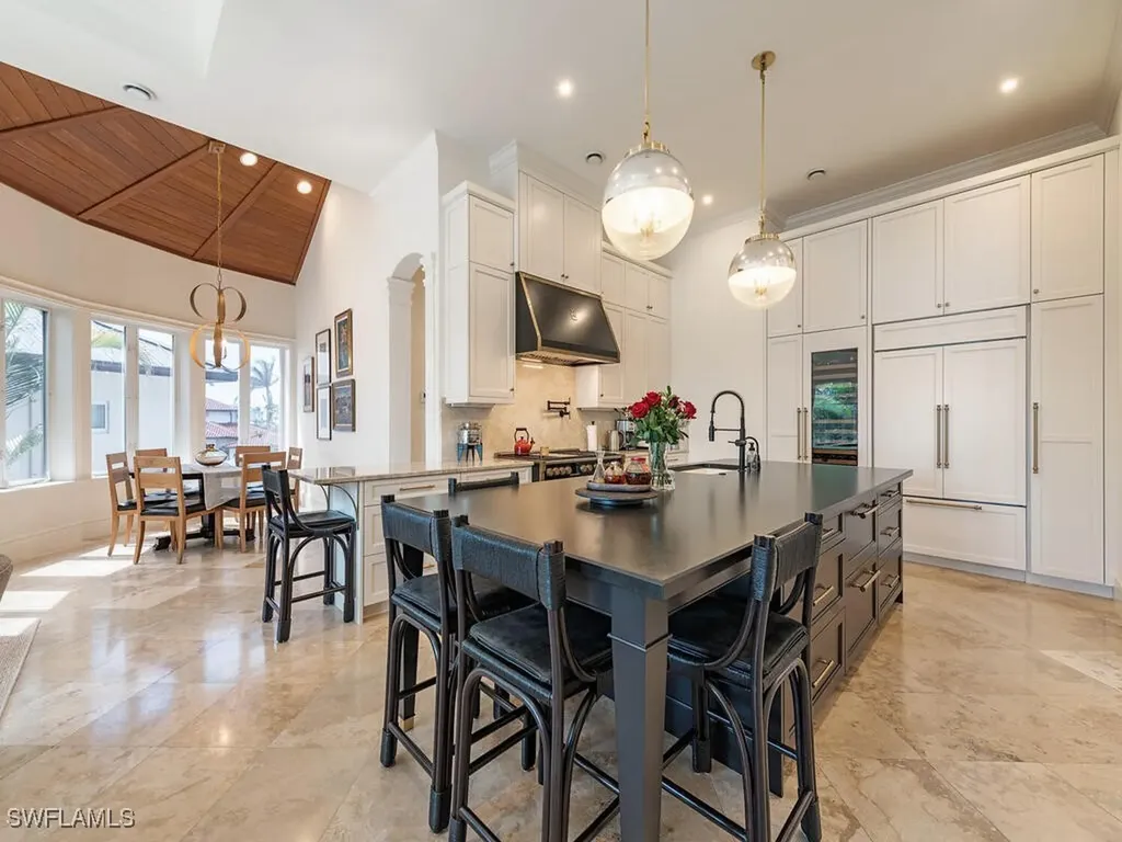 140 Conners Avenue Naples FL 34108