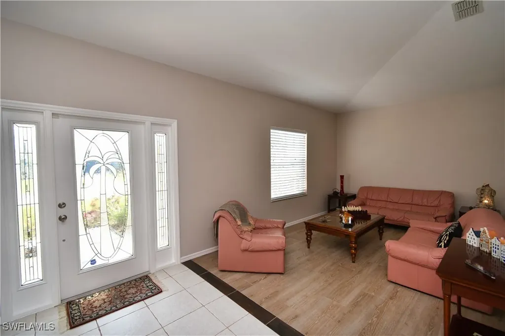 2218 SW 12th Place Cape Coral FL 33991