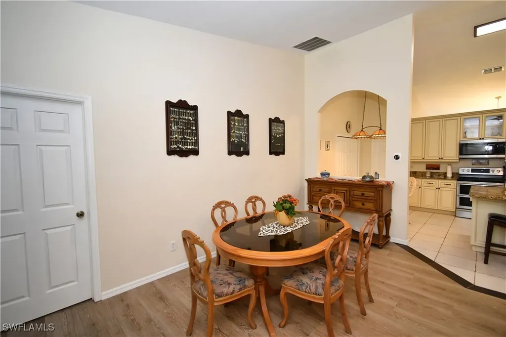 2218 SW 12th Place Cape Coral FL 33991