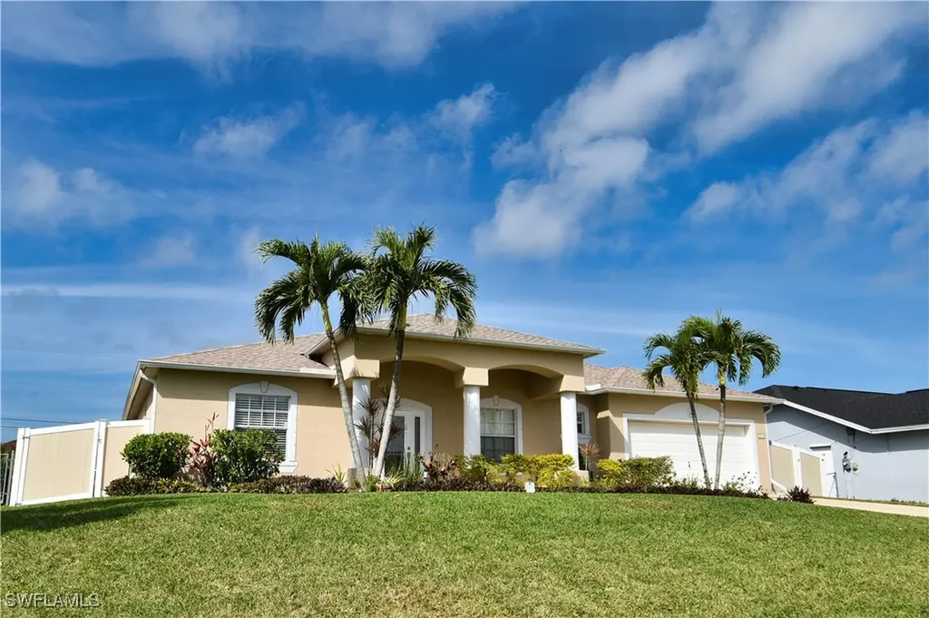 2218 SW 12th Place Cape Coral FL 33991
