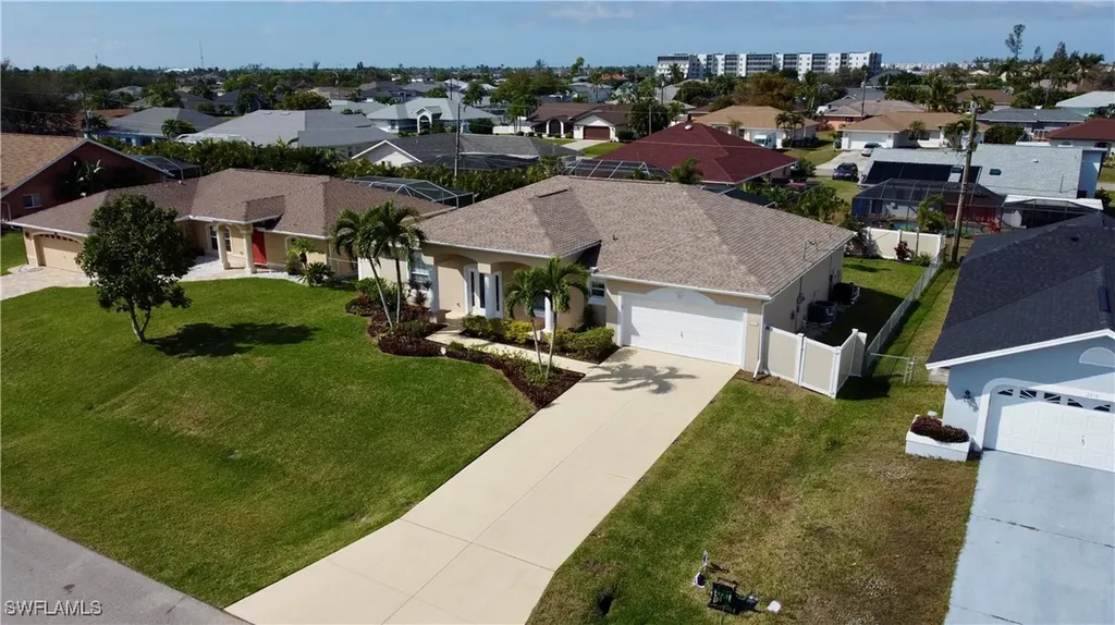 2218 SW 12th Place Cape Coral FL 33991